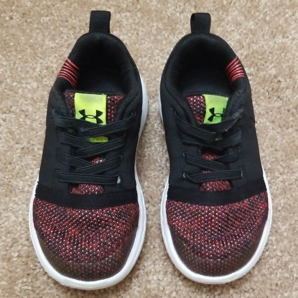 Under Armour Boys shoes